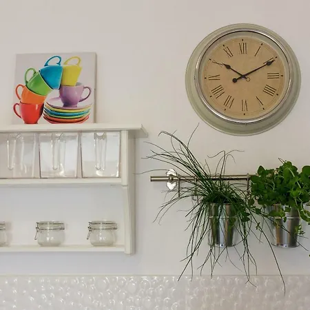 Apartment Lantana